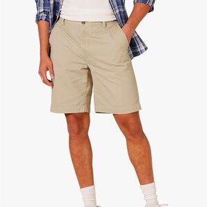 Amazon Essentials Men's Shorts - khaki